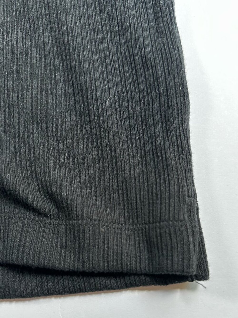 H&M Men's Medium Ribbed Knit Loose Fit Coupe Ample Solid Black T-Shirt NWT - Picture 14 of 16